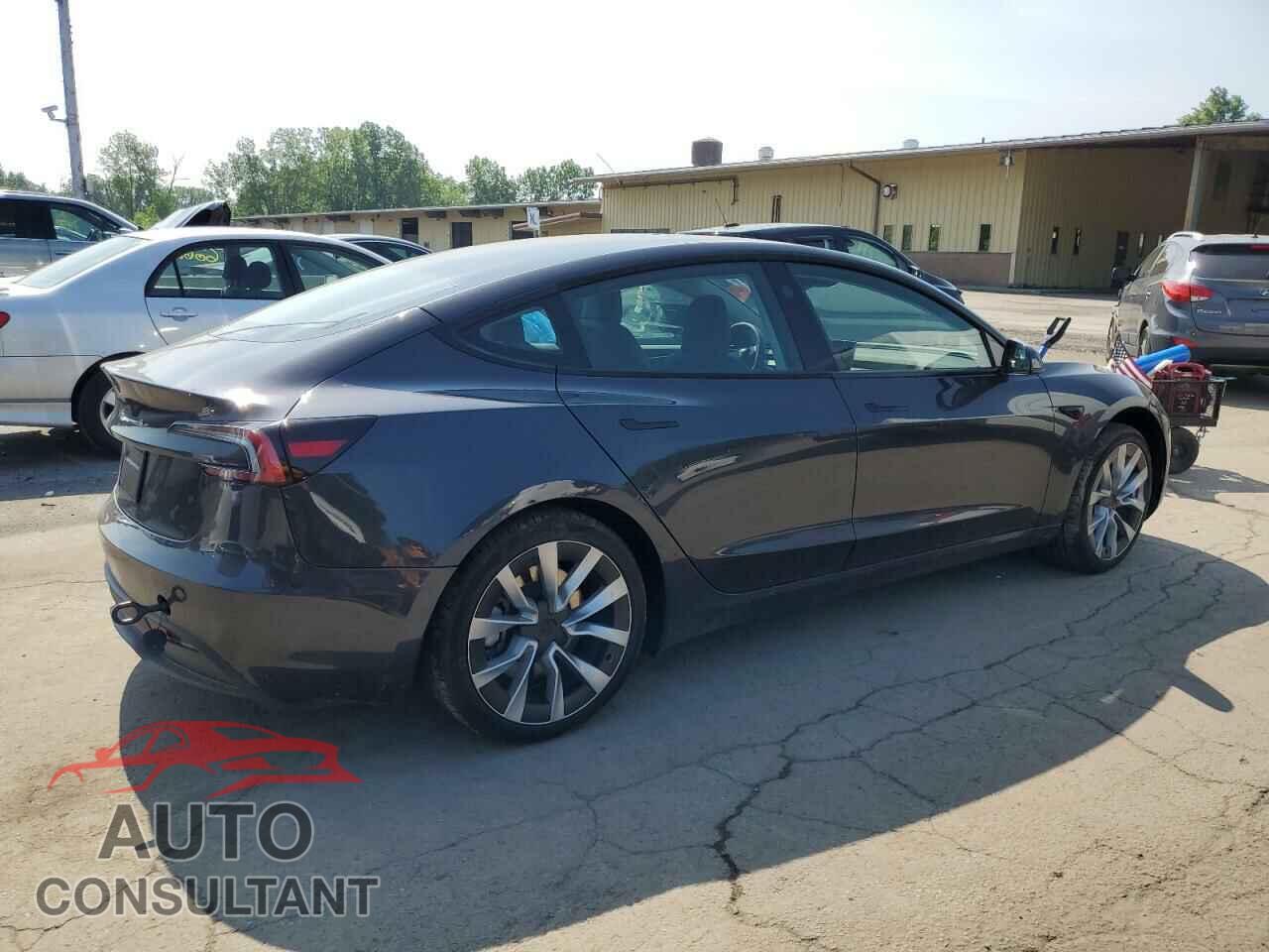 TESLA MODEL 3 2024 - 5YJ3E1EA0RF735193