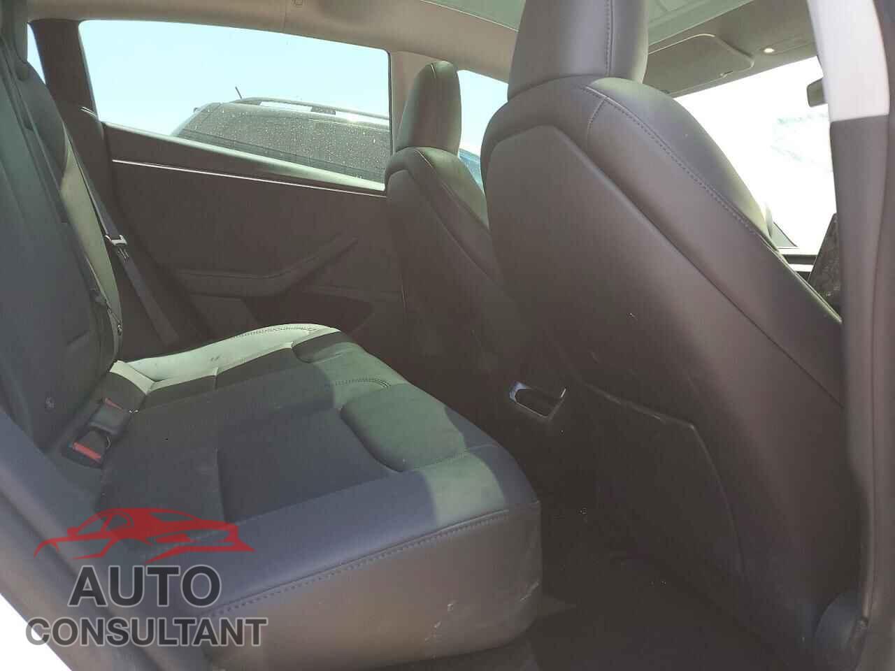 TESLA MODEL 3 2024 - 5YJ3E1EB6RF796606