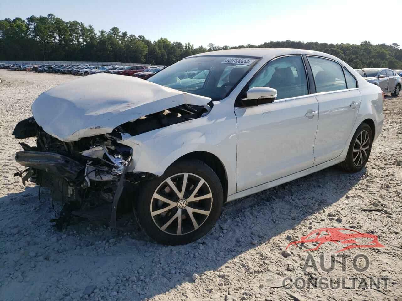 VOLKSWAGEN JETTA 2018 - 3VWDB7AJ5JM203604