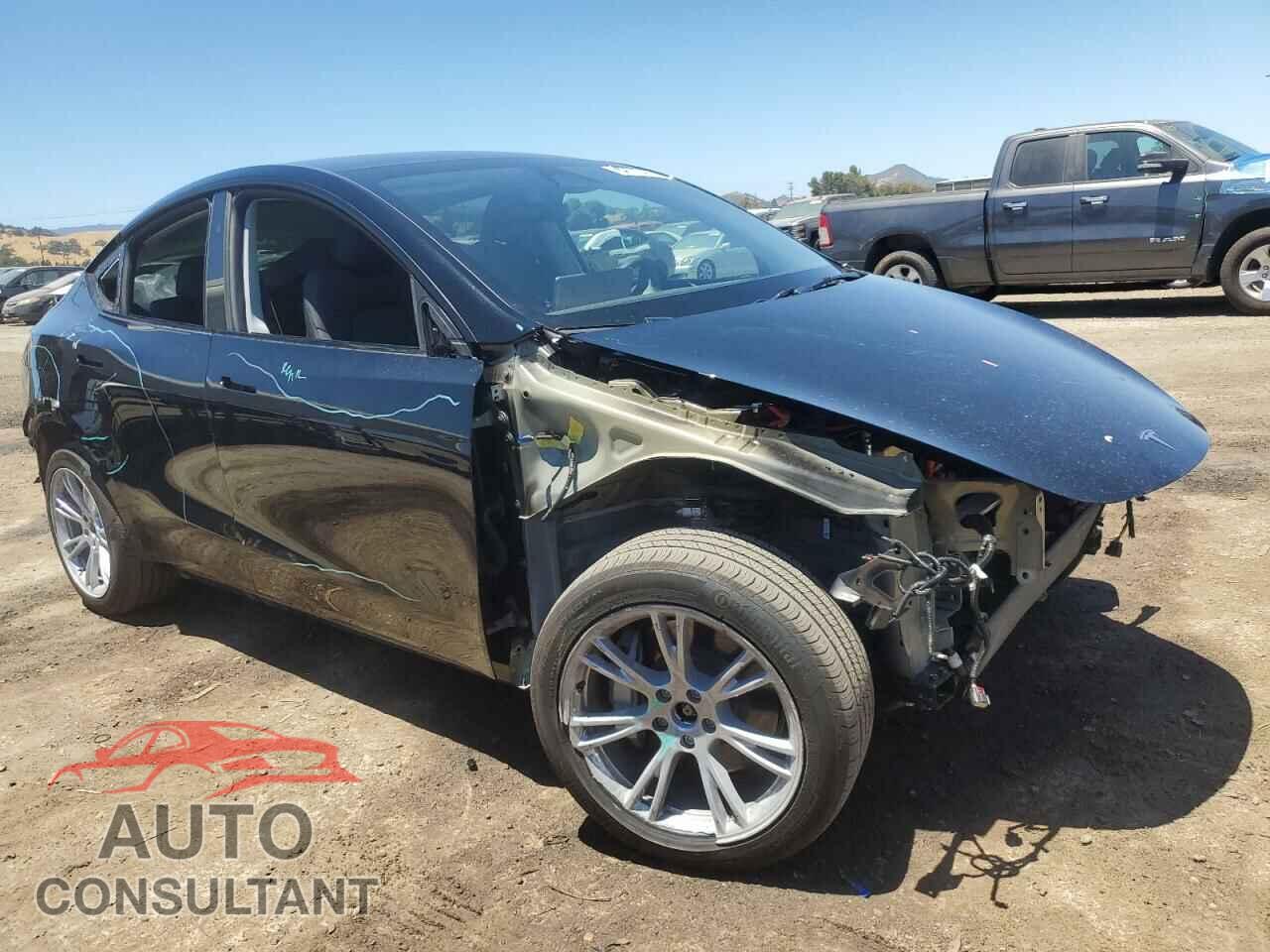 TESLA MODEL Y 2024 - 7SAYGDEE0RF987775