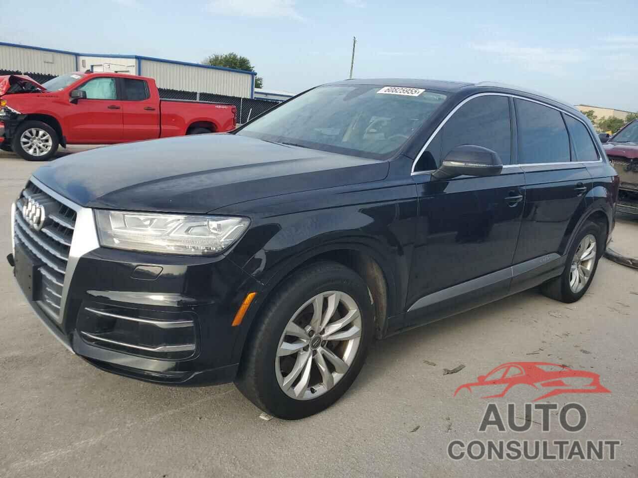 AUDI Q7 2019 - WA1LHAF76KD037821