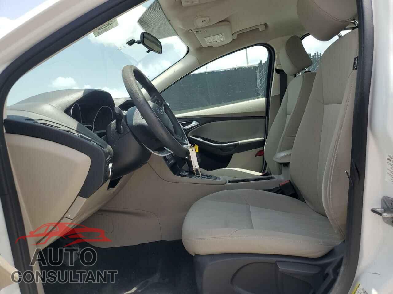 FORD FOCUS 2016 - 1FADP3F29GL214023