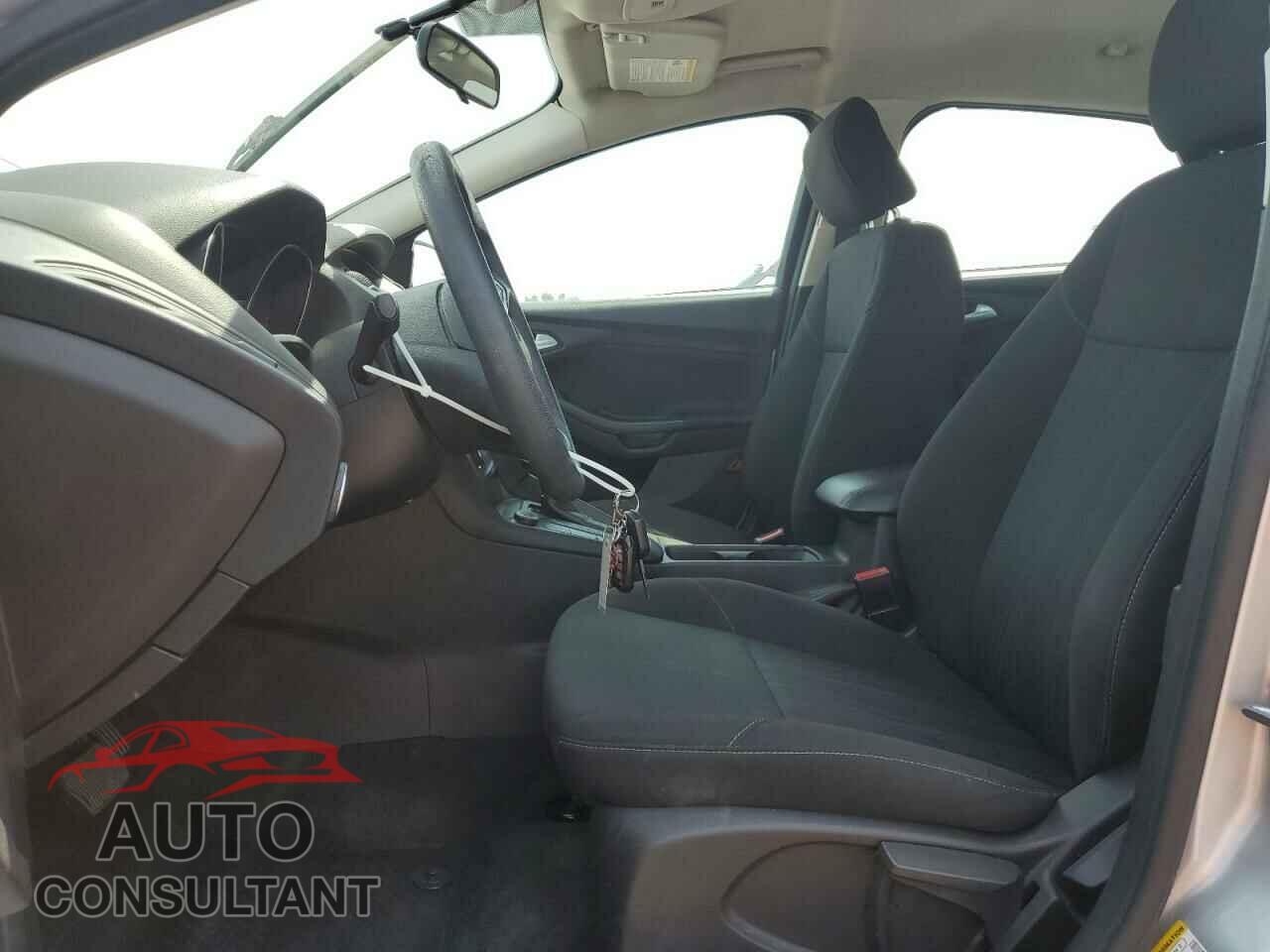 FORD FOCUS 2017 - 1FADP3FE7HL290271