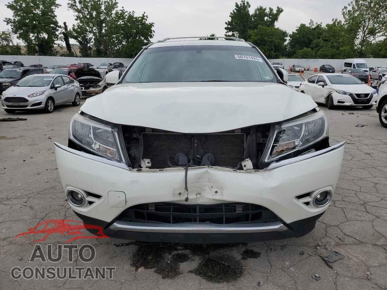 NISSAN PATHFINDER 2016 - 5N1AR2MM3GC652148