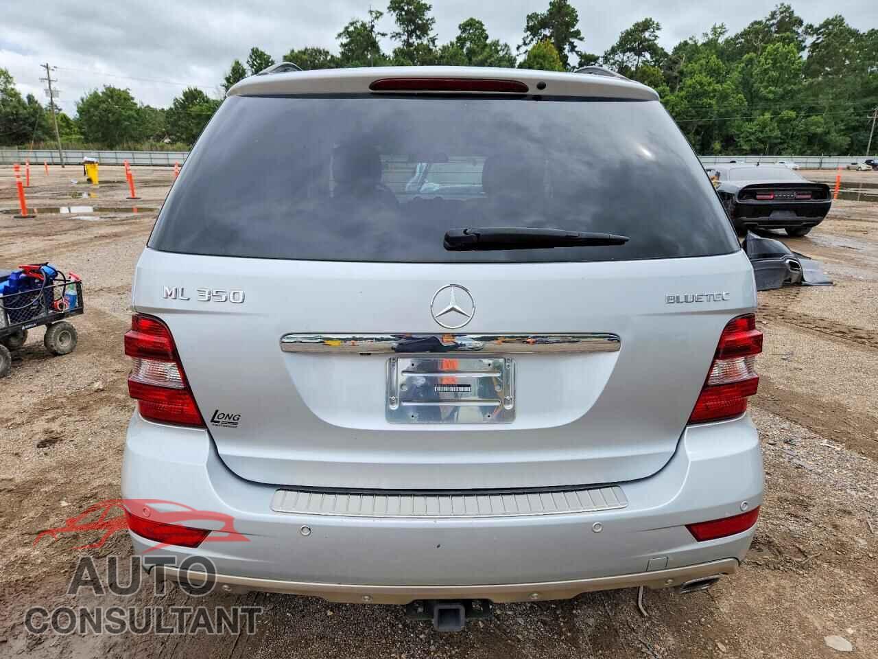 MERCEDES-BENZ M-CLASS 2011 - 4JGBB2FB2BA701025