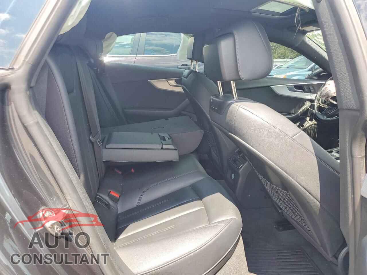 AUDI A5 2018 - WAUANCF53JA007768