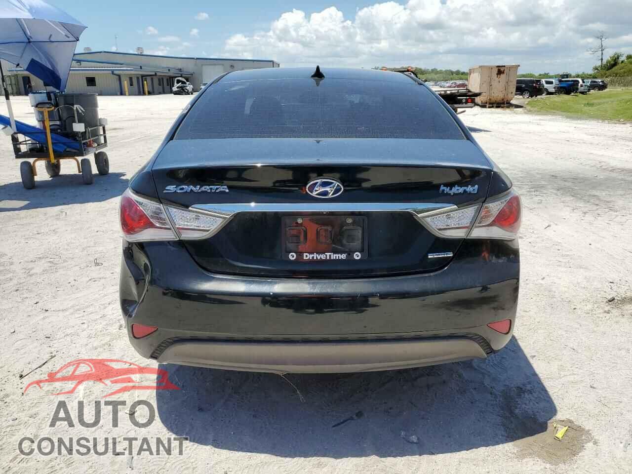 HYUNDAI SONATA 2013 - KMHEC4A44DA098158