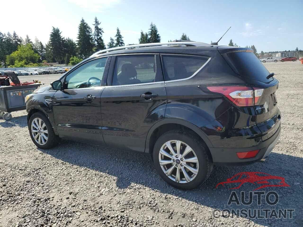 FORD ESCAPE 2017 - 1FMCU9J90HUD93954