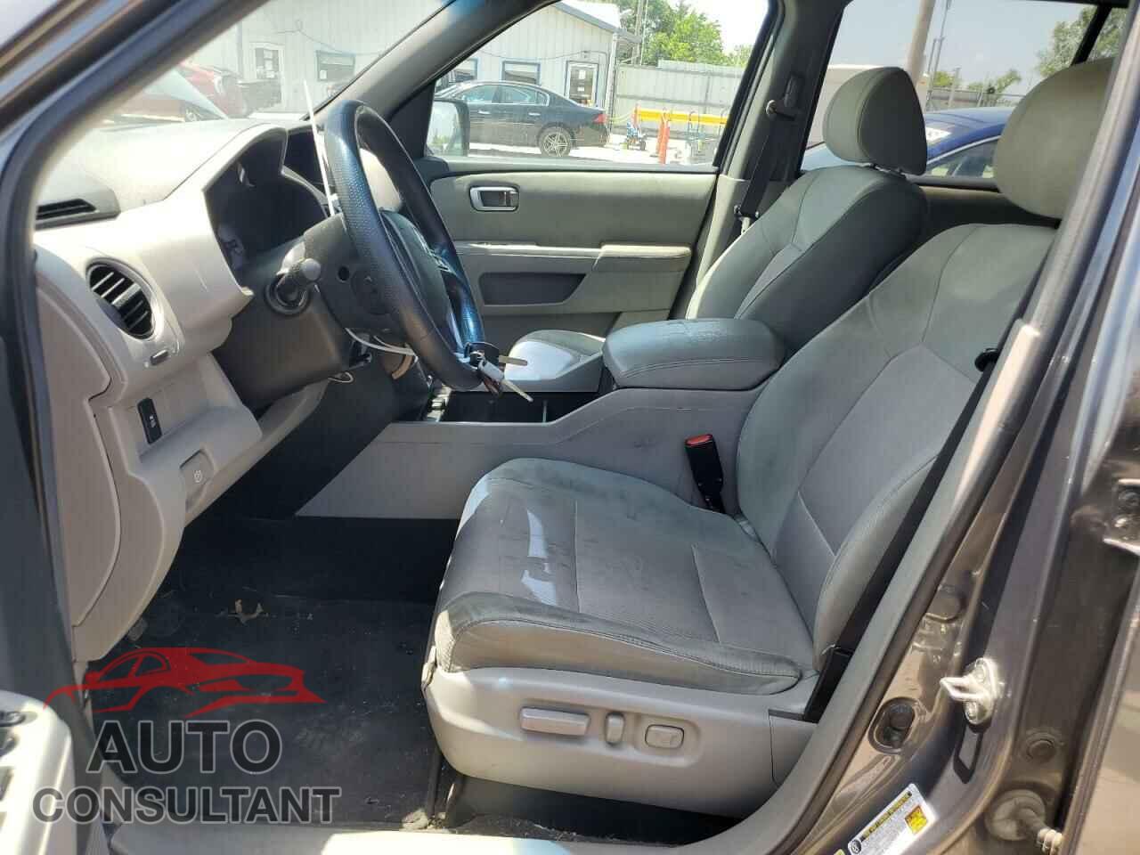 HONDA PILOT 2012 - 5FNYF4H44CB008687