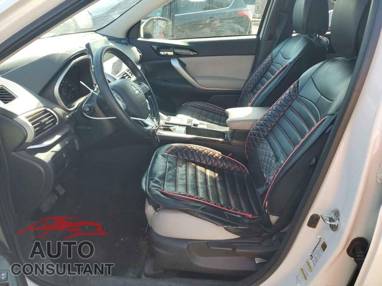 MITSUBISHI ECLIPSE 2019 - JA4AT5AA1KZ010996