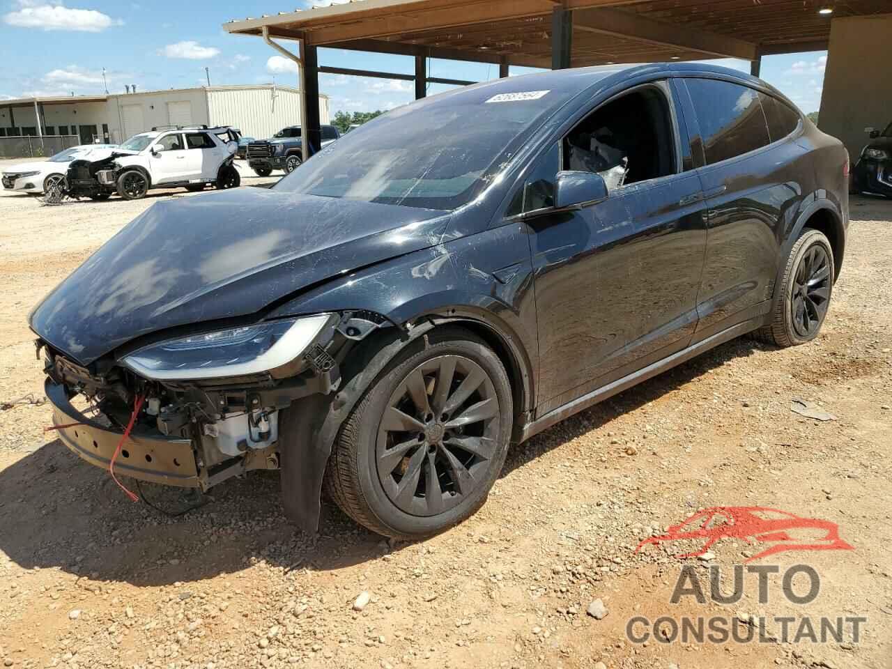 TESLA MODEL X 2016 - 5YJXCAE27GF001552