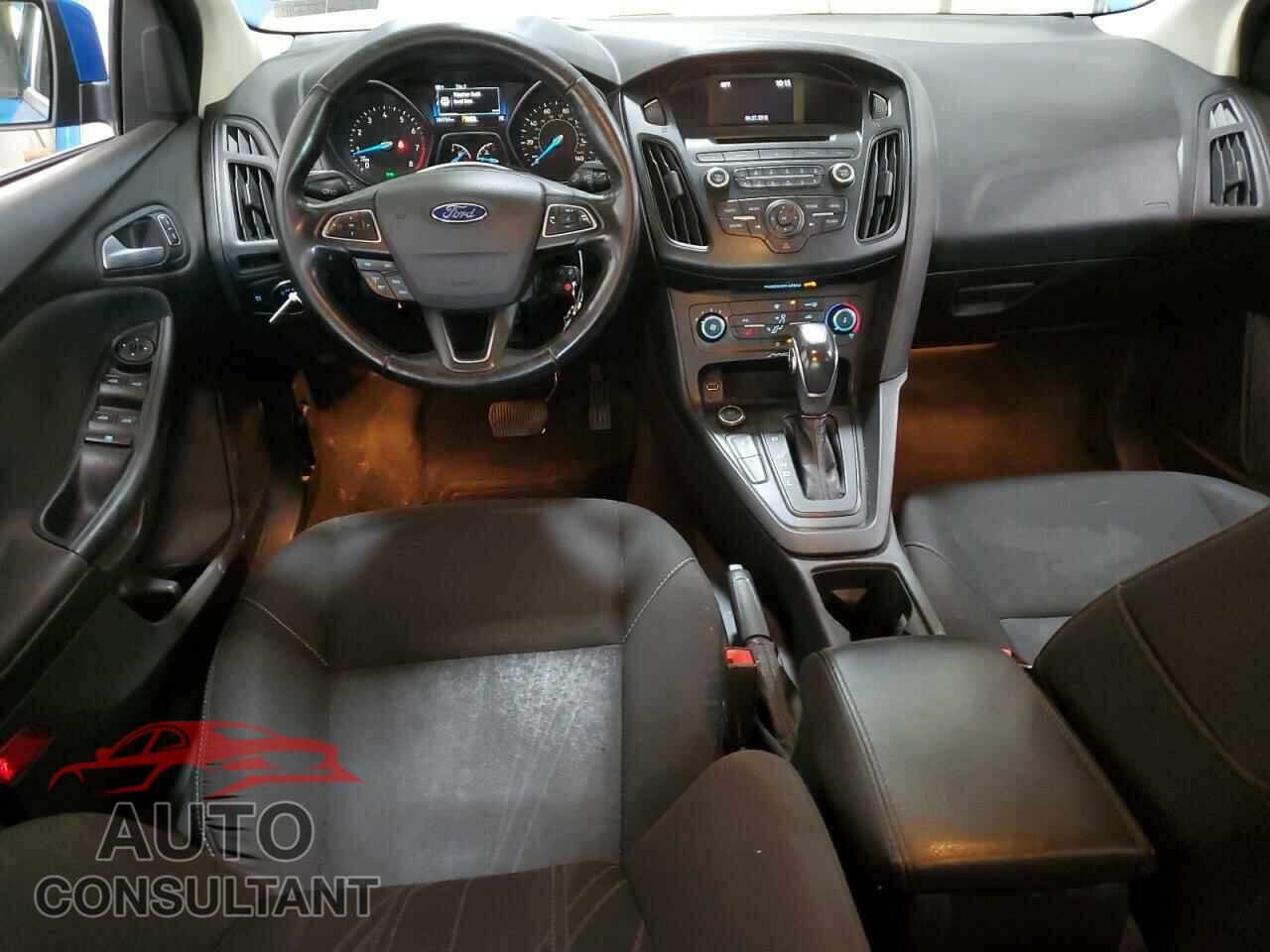 FORD FOCUS 2015 - 1FADP3F28FL237744