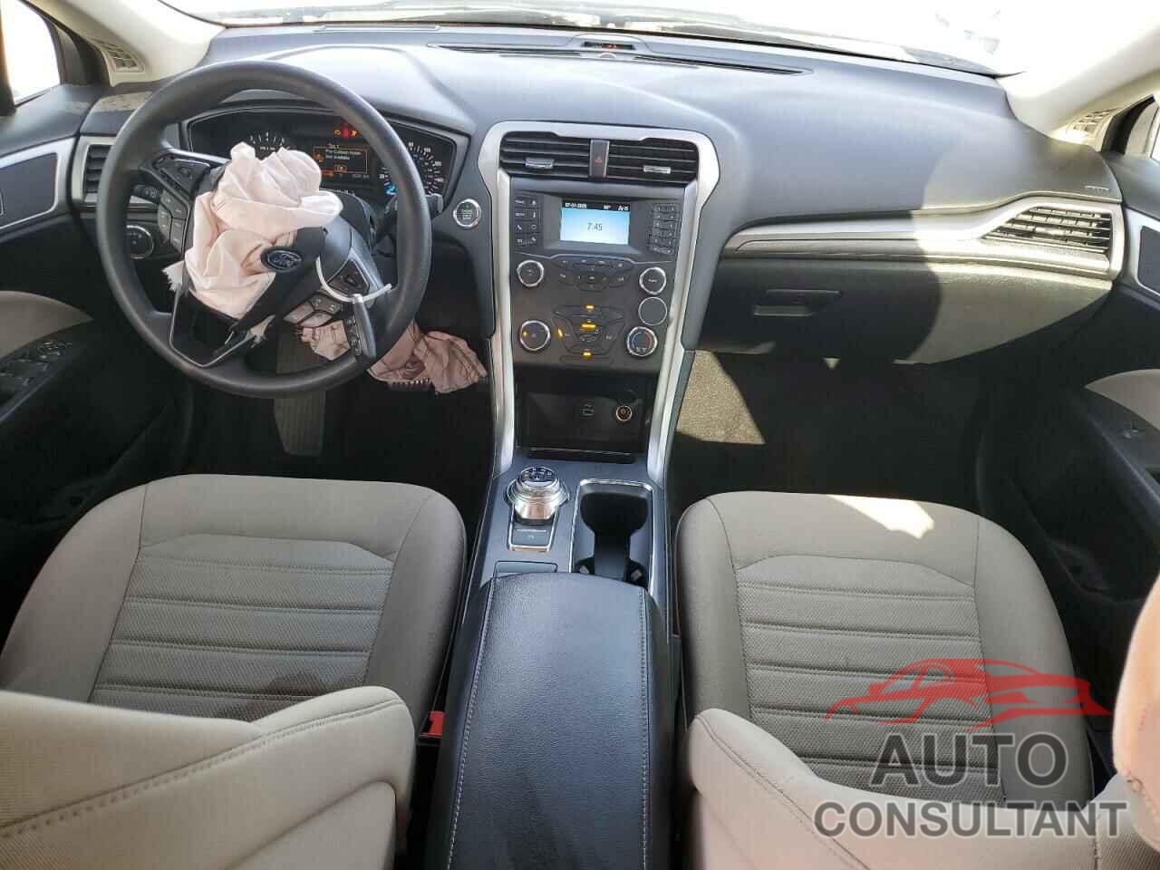 FORD FUSION 2020 - 3FA6P0G75LR220950