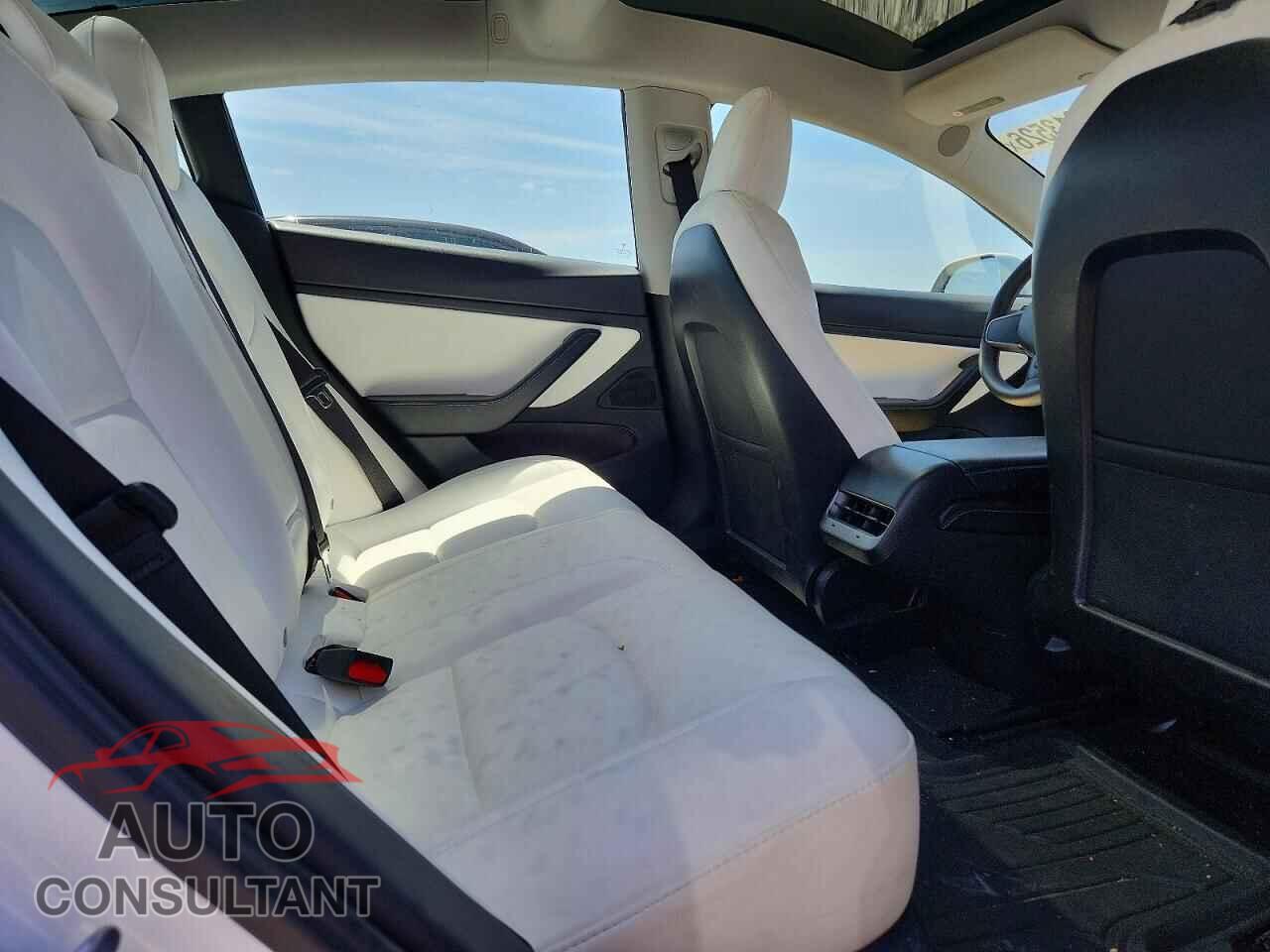 TESLA MODEL 3 2021 - 5YJ3E1EA4MF873165
