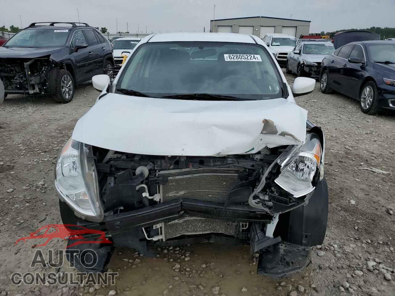 NISSAN VERSA 2017 - 3N1CN7AP2HK468547
