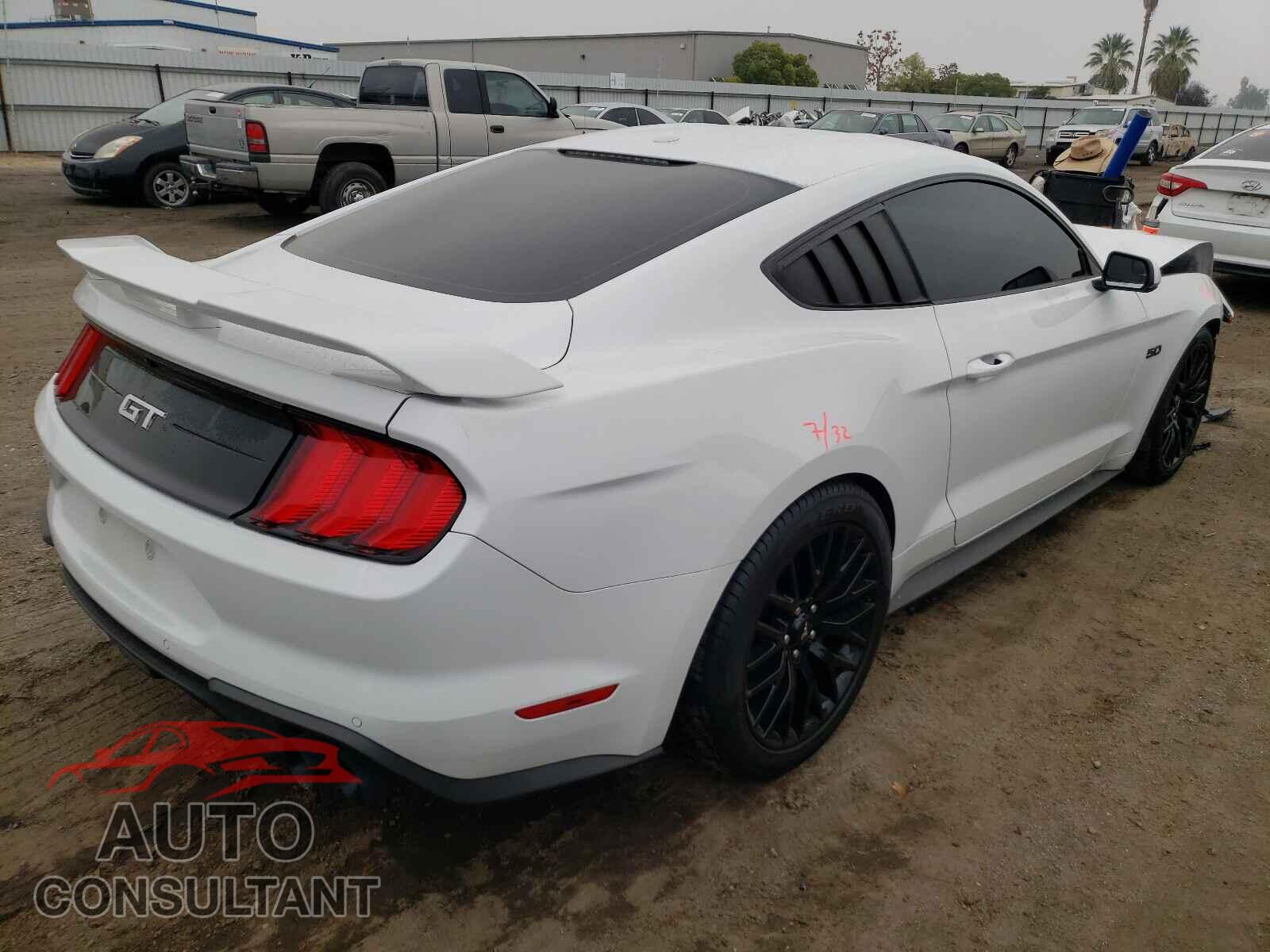 FORD MUSTANG 2020 - 1FA6P8CF7L5125031