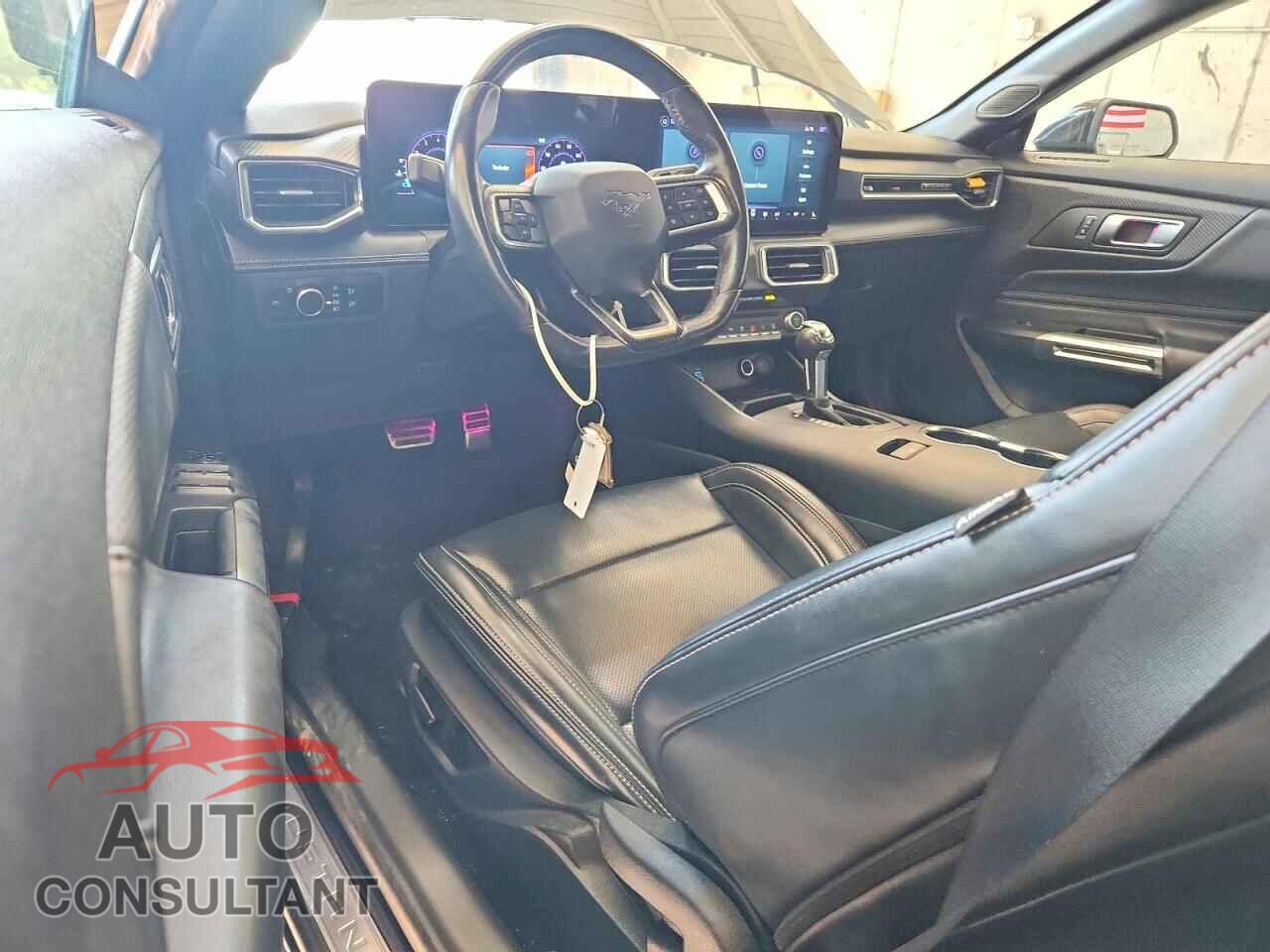 FORD MUSTANG 2024 - 1FAGP8UH4R5141815