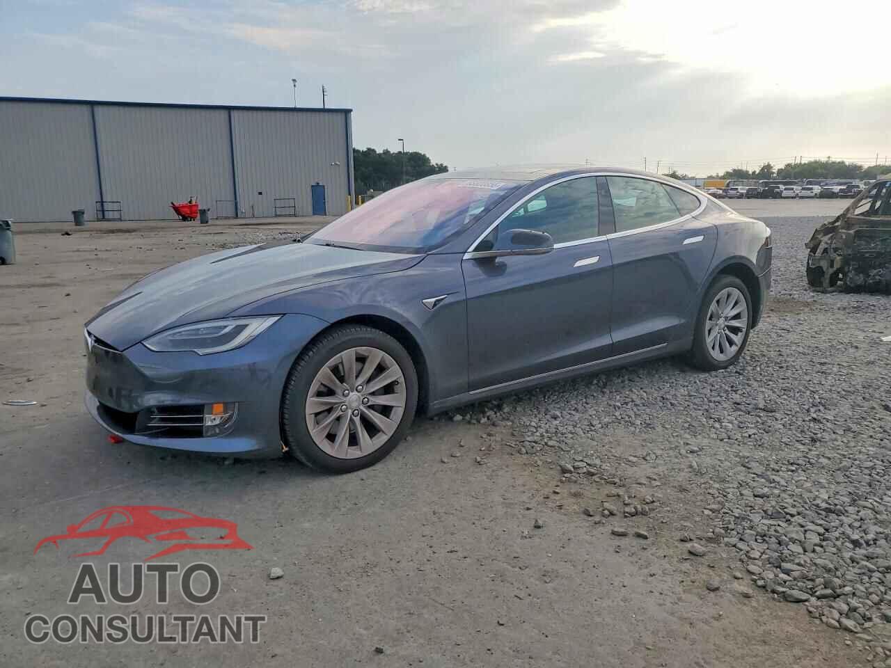 TESLA MODEL S 2017 - 5YJSA1E26HF232444