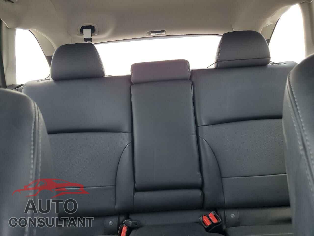 SUBARU OUTBACK 2017 - 4S4BSANC1H3316914
