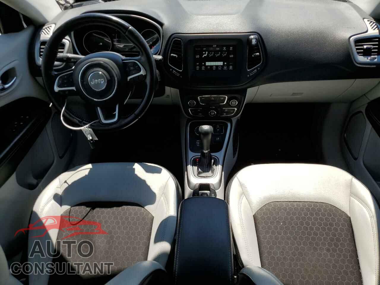JEEP COMPASS 2020 - 3C4NJDBB0LT117349