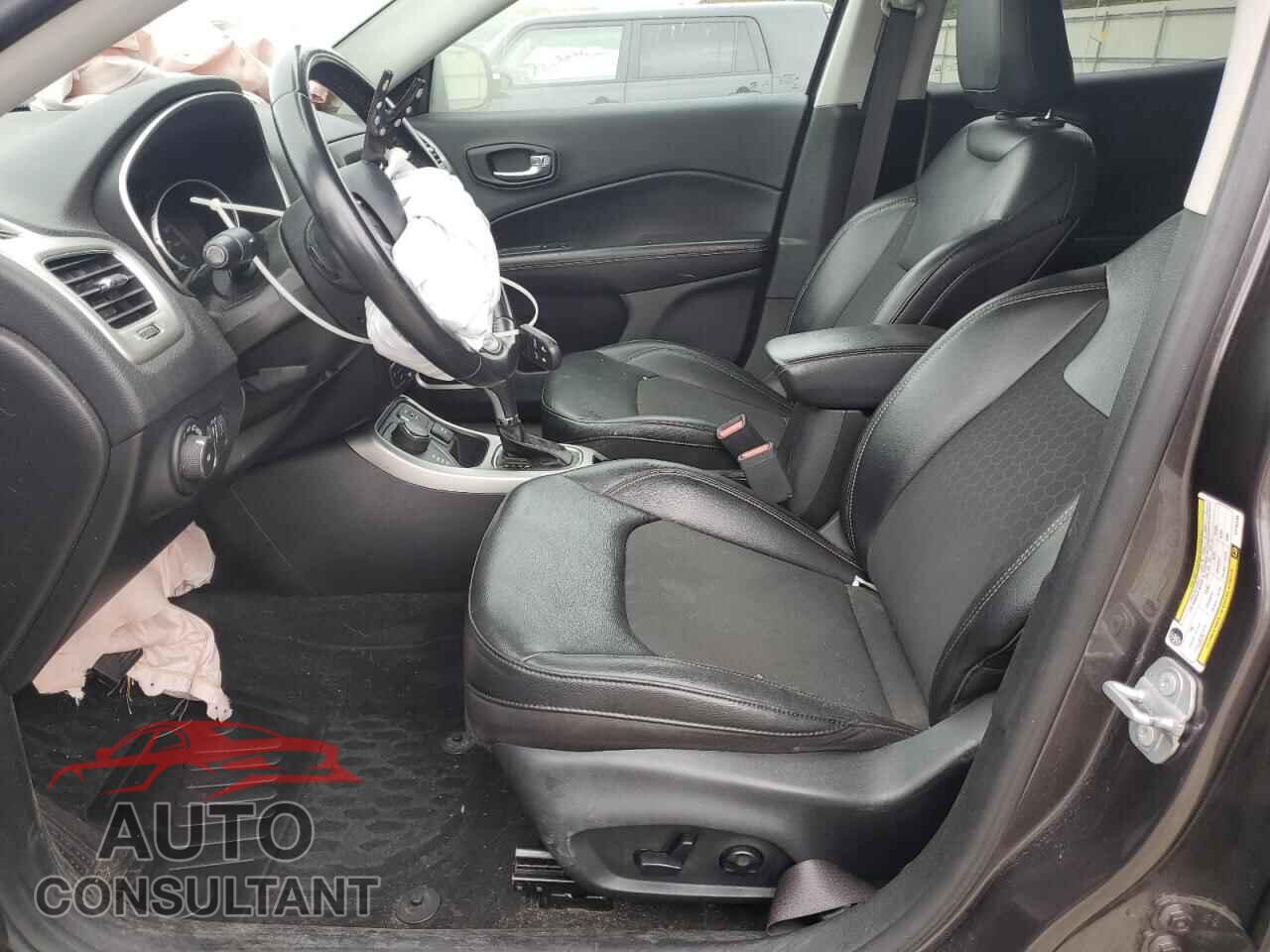 JEEP COMPASS 2019 - 3C4NJDBB6KT792296