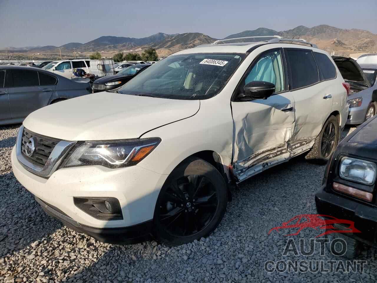 NISSAN PATHFINDER 2017 - 5N1DR2MMXHC675070