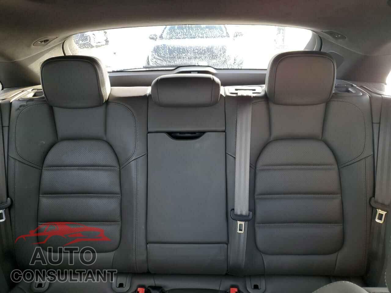 PORSCHE MACAN 2016 - WP1AF2A56GLB93061