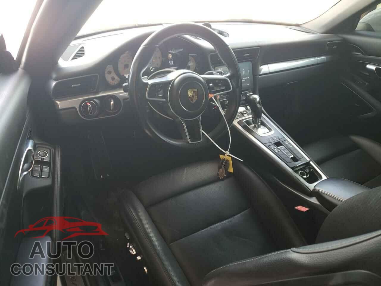 PORSCHE 911 2018 - WP0CB2A95JS147906