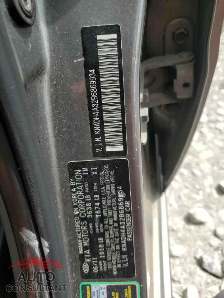 KIA RIO 2011 - KNADH4A32B6869934