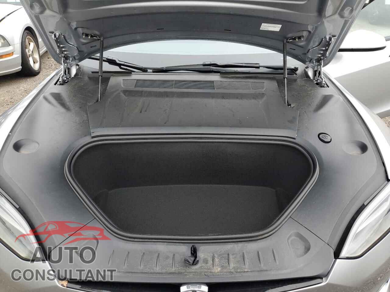 TESLA MODEL S 2024 - 5YJSA1E53RF545012