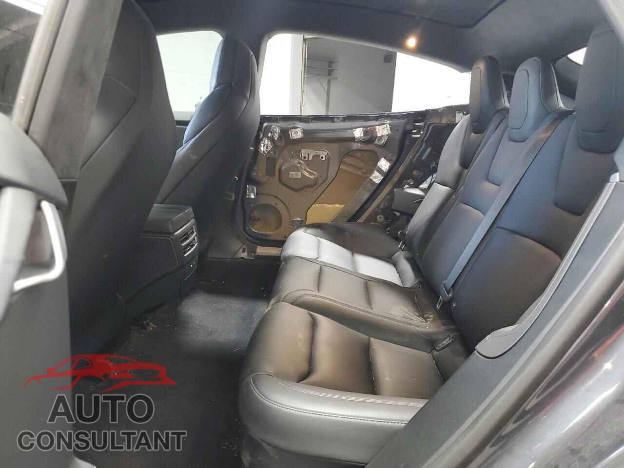 TESLA MODEL S 2020 - 5YJSA1E26LF355041