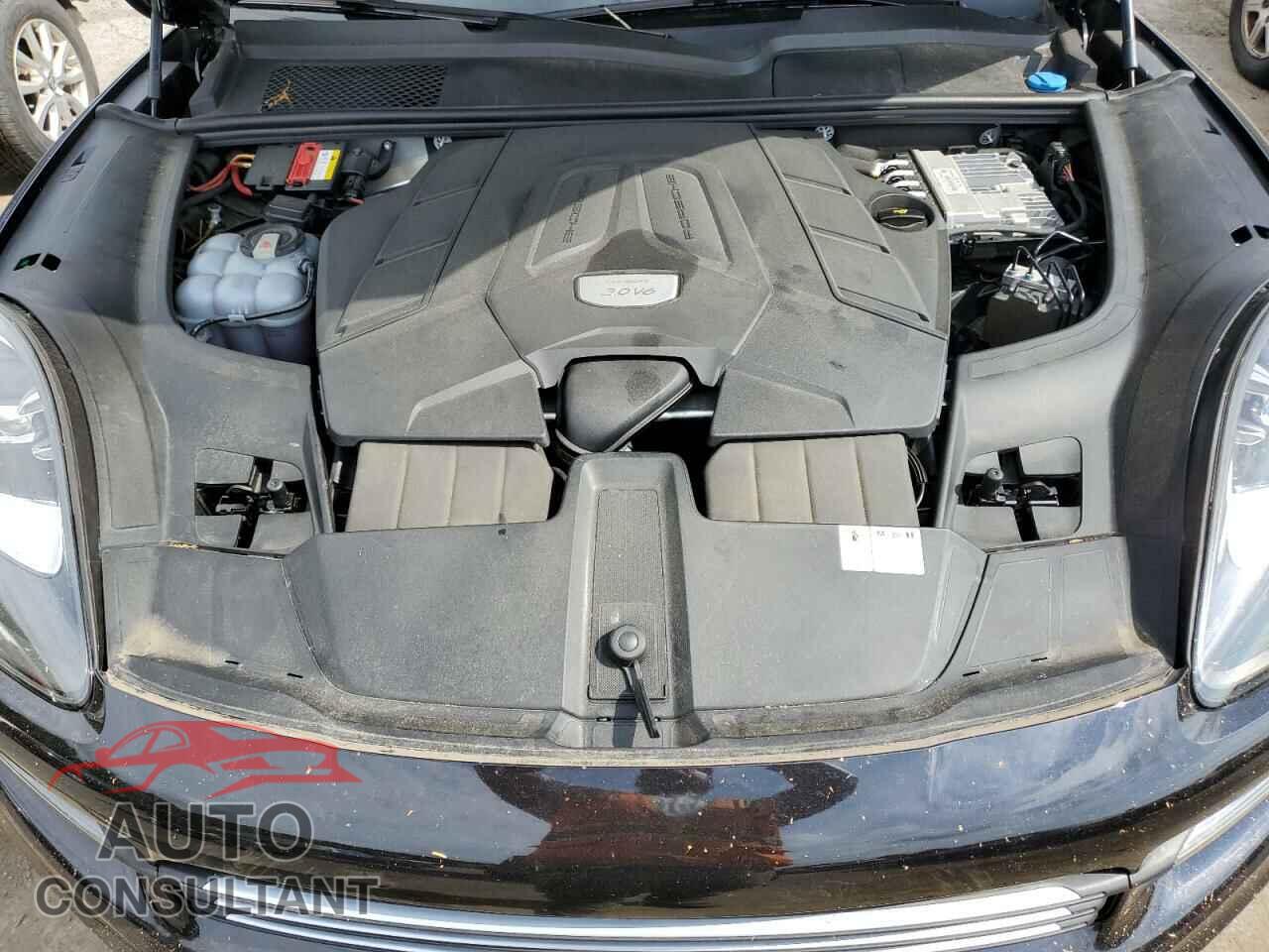 PORSCHE CAYENNE 2019 - WP1AA2AY4KDA17038
