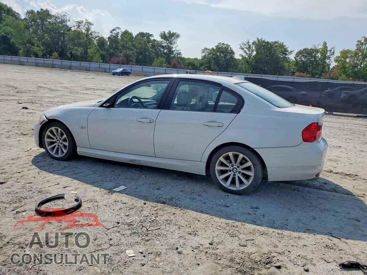 BMW 3 SERIES 2011 - WBAPH7C54BE681905