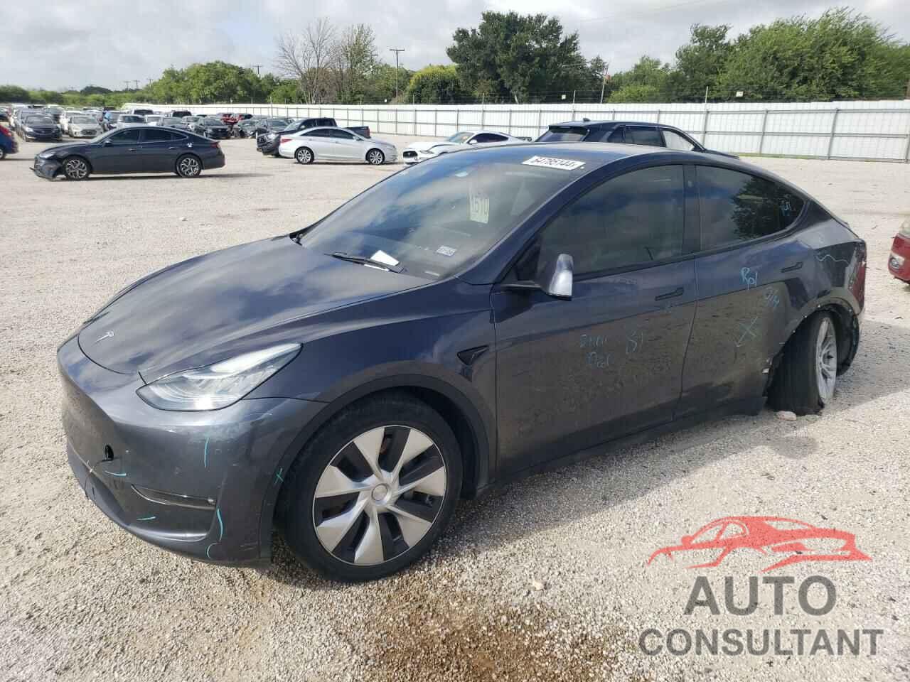 TESLA MODEL Y 2021 - 5YJYGDEE1MF198444