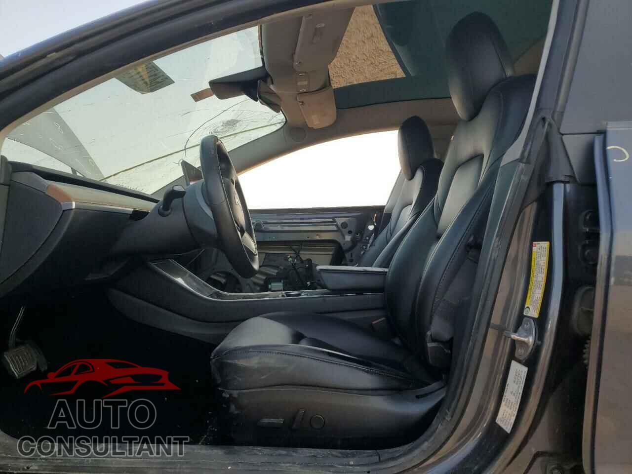 TESLA MODEL 3 2019 - 5YJ3E1EB0KF432798
