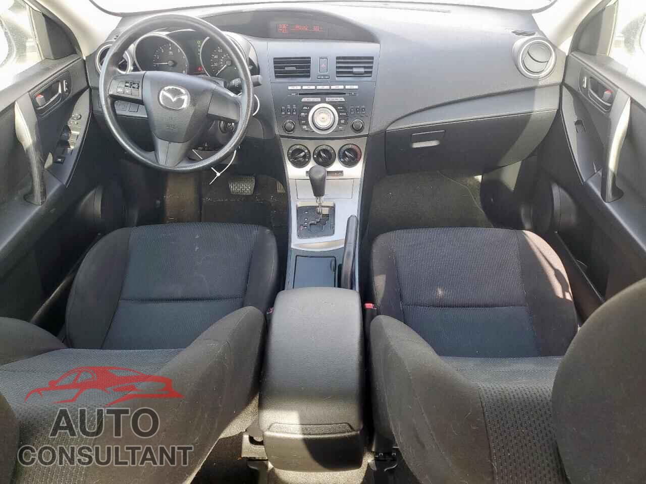 MAZDA 3 2011 - JM1BL1UF1B1424174