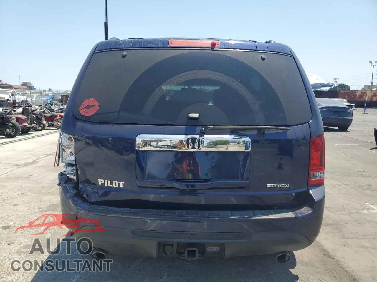 HONDA PILOT 2013 - 5FNYF3H98DB035897