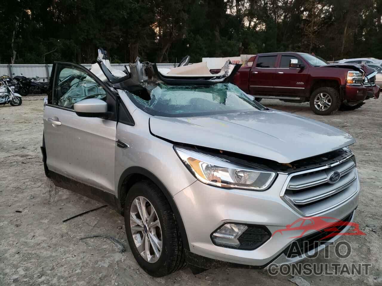 FORD ESCAPE 2018 - 1FMCU0GD4JUD26450