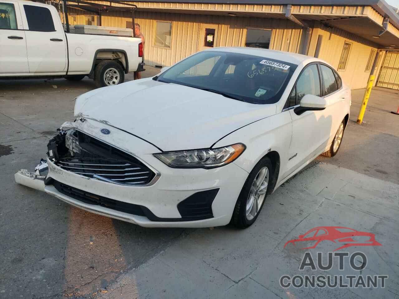 FORD FUSION 2019 - 3FA6P0LU2KR124834