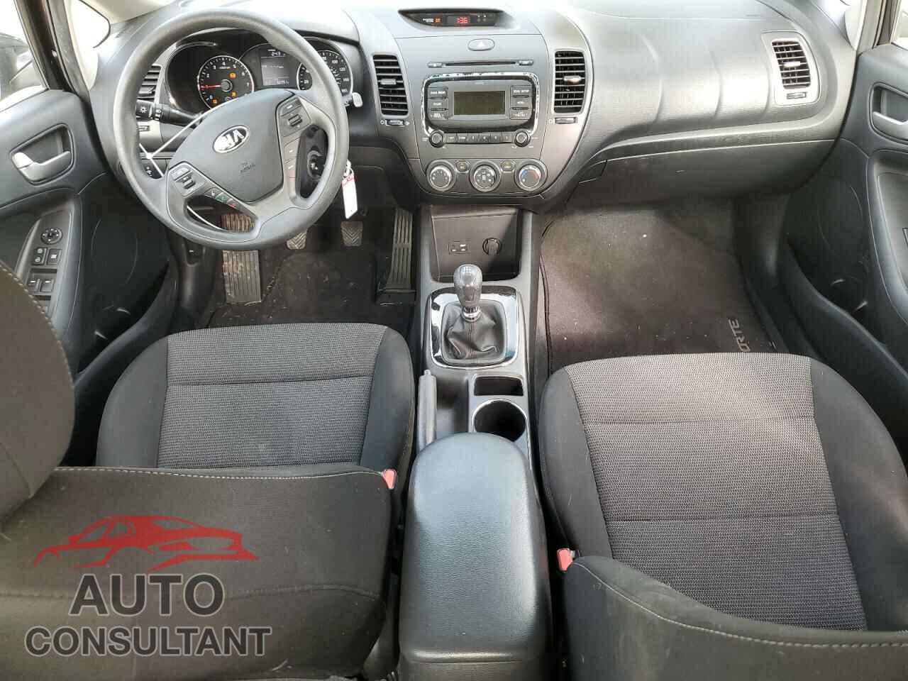 KIA FORTE 2017 - 3KPFK4A74HE098427