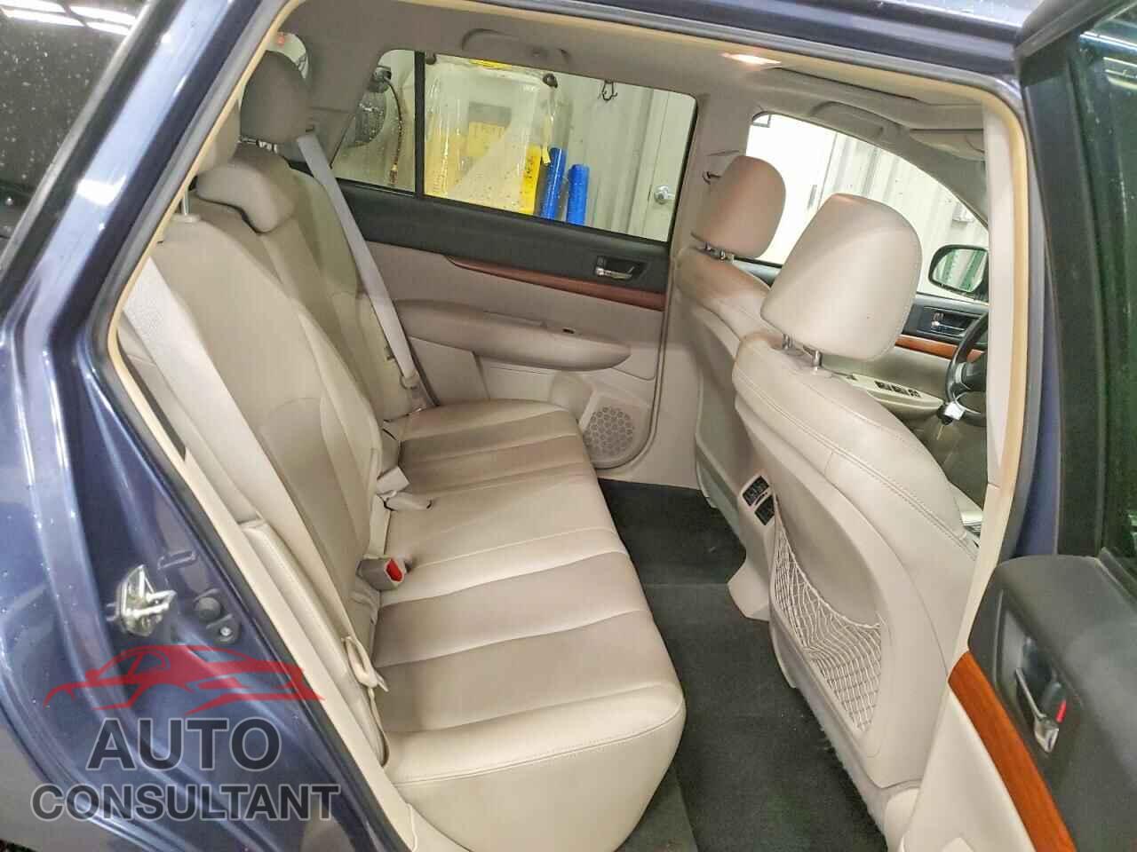 SUBARU OUTBACK 2014 - 4S4BRBLC1E3293439