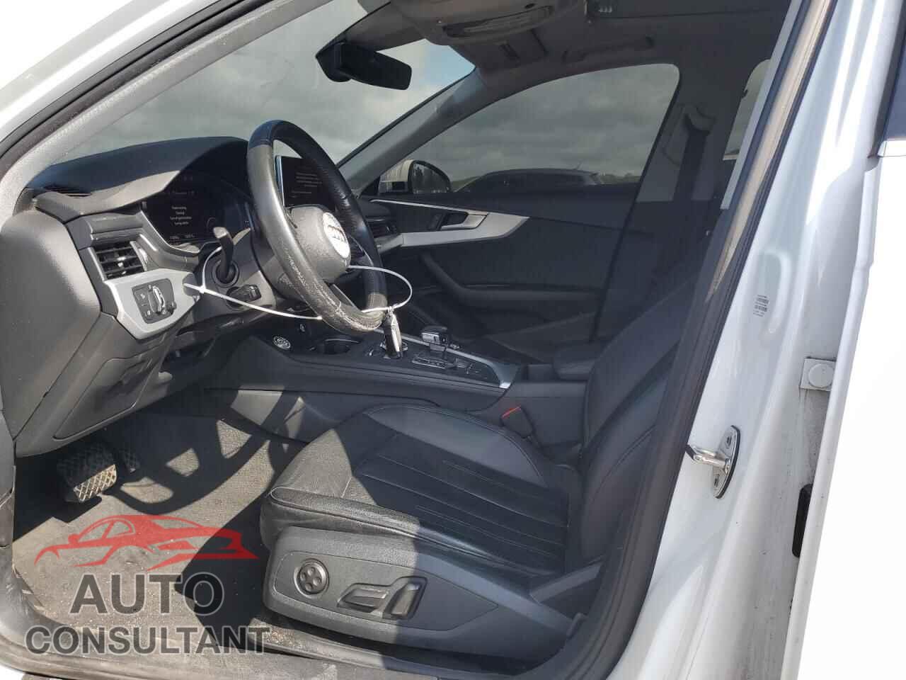 AUDI A4 2017 - WAUENAF47HN010477