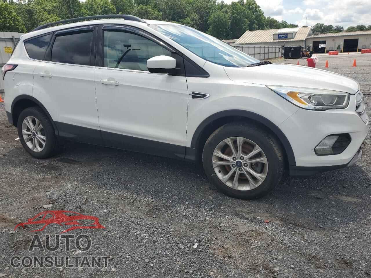 FORD ESCAPE 2017 - 1FMCU9G95HUB82983