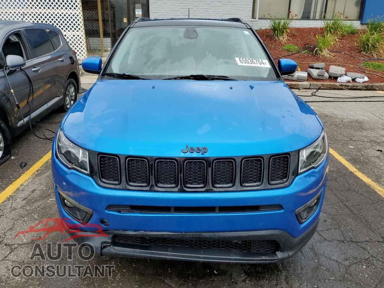 JEEP COMPASS 2018 - 3C4NJDBB9JT299050