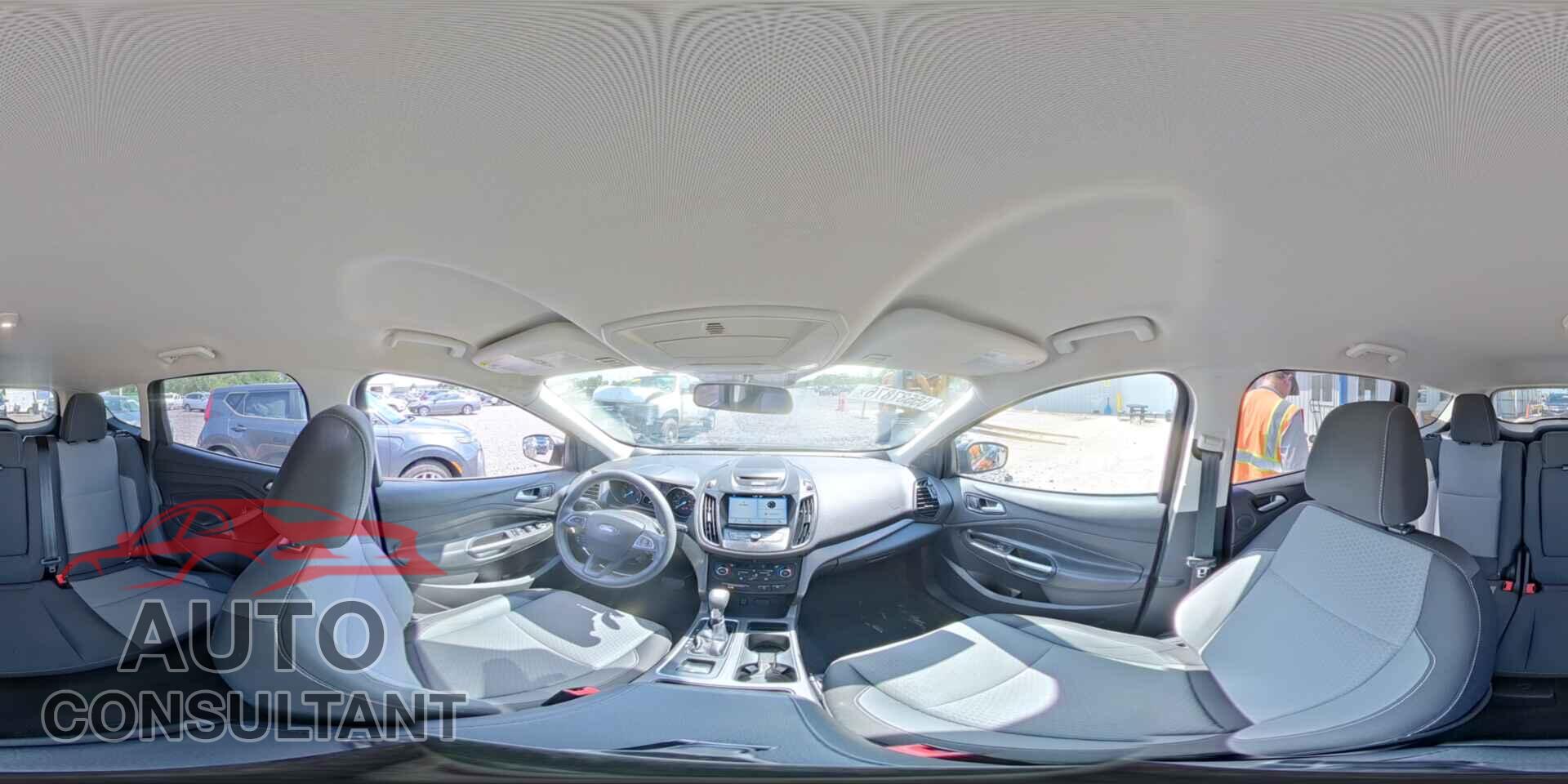 FORD ESCAPE 2017 - 1FMCU0GD7HUB01188