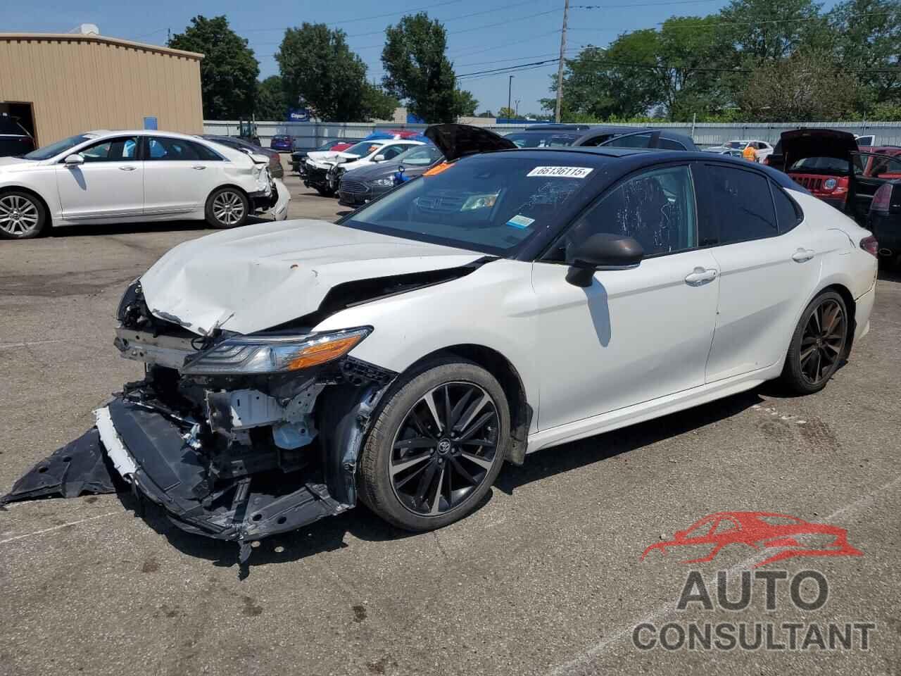 TOYOTA CAMRY 2019 - 4T1B61HK0KU165721