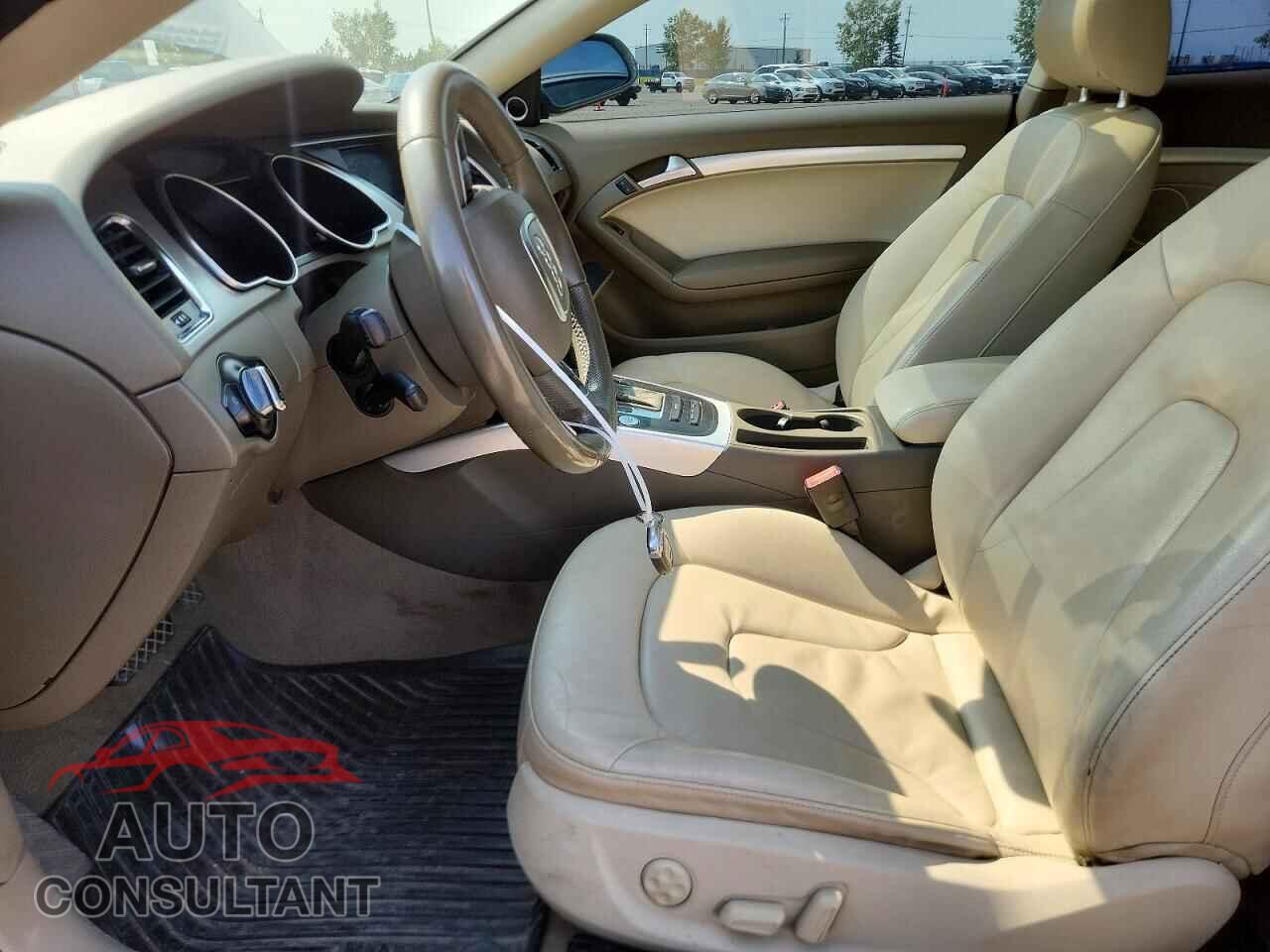AUDI A5 2010 - WAULFBFR8AA002049