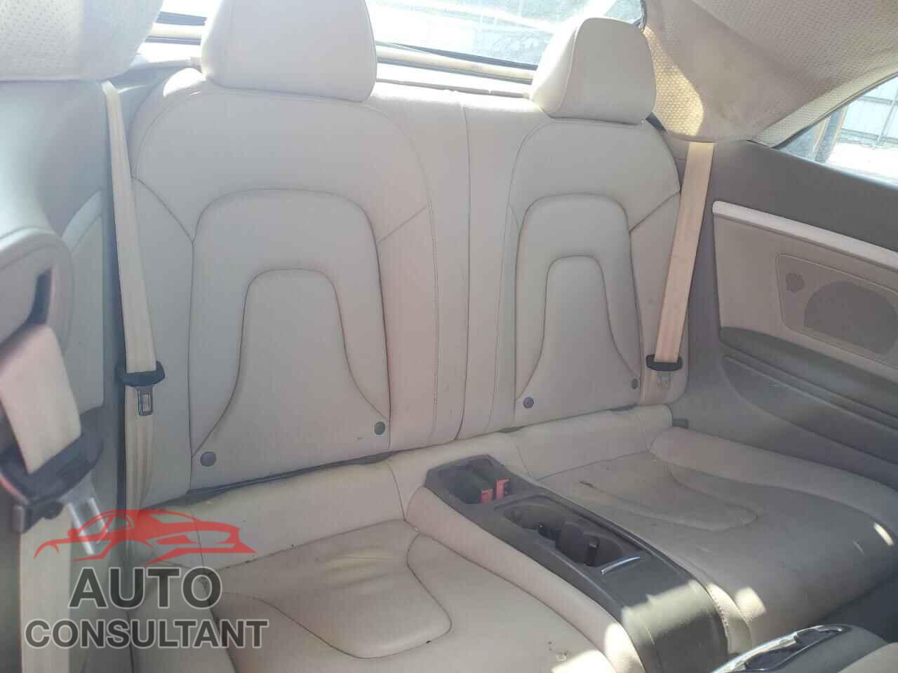AUDI A5 2012 - WAULFAFH2CN005154