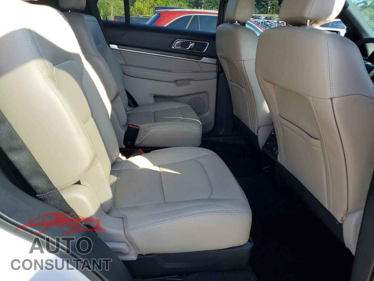 FORD EXPLORER 2018 - 1FM5K7F81JGB51570