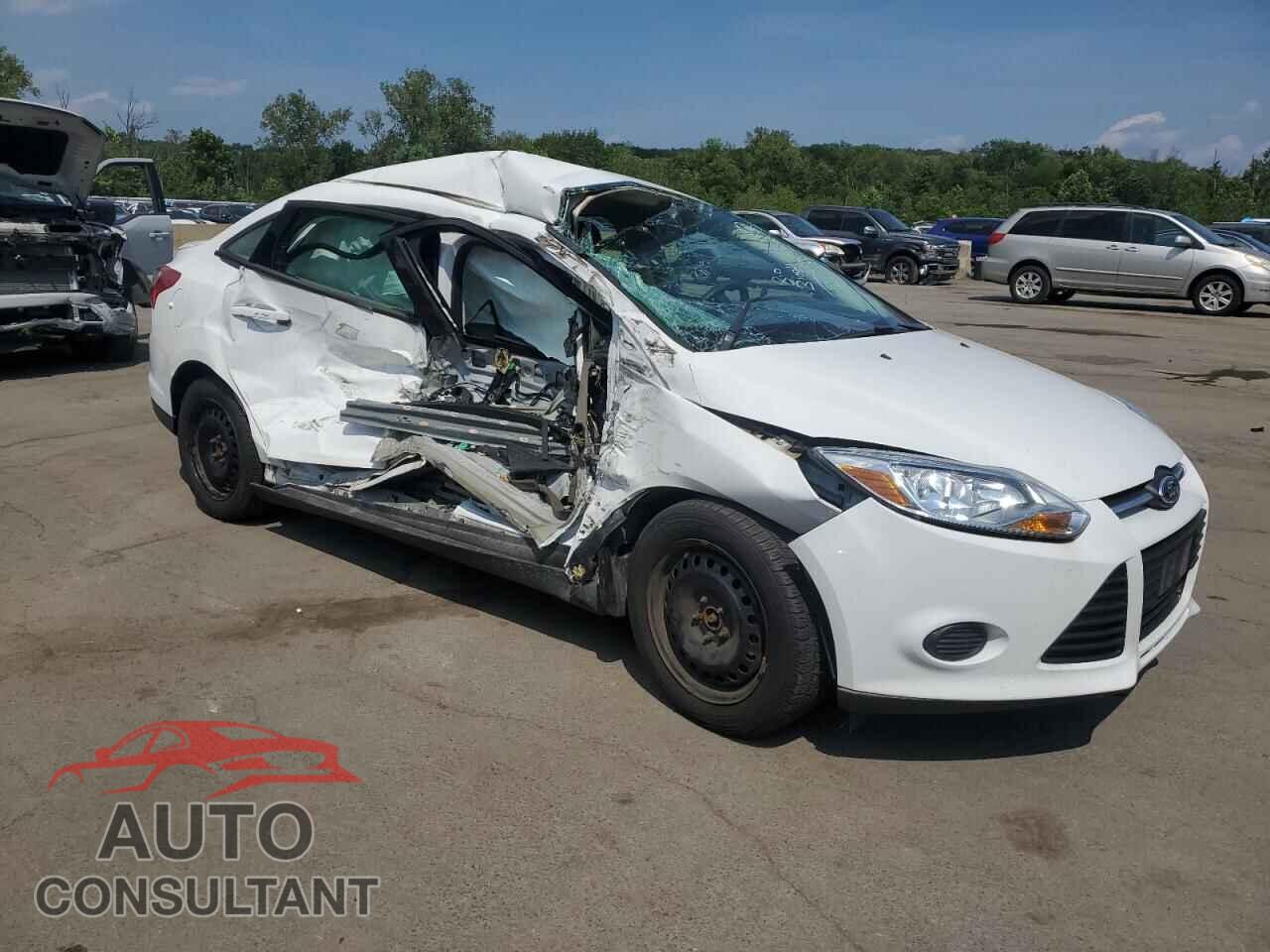 FORD FOCUS 2013 - 1FADP3F29DL258826